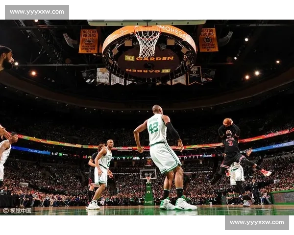 公牛鏖战凯尔特人东部焦点对决攻防博弈引爆赛场夜悬念拉满球星正面对抗 公牛鏖战凯尔特人东部焦点对决攻防博弈引爆赛场夜悬念拉满球星正面对抗