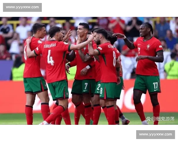 意大利对阵德国焦点之战揭示欧洲足球新格局走向与历史荣光碰撞。 意大利对阵德国焦点之战揭示欧洲足球新格局走向与历史荣光碰撞。